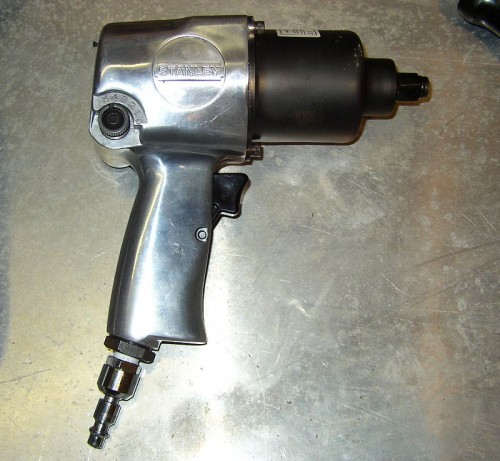 Air impact wrench