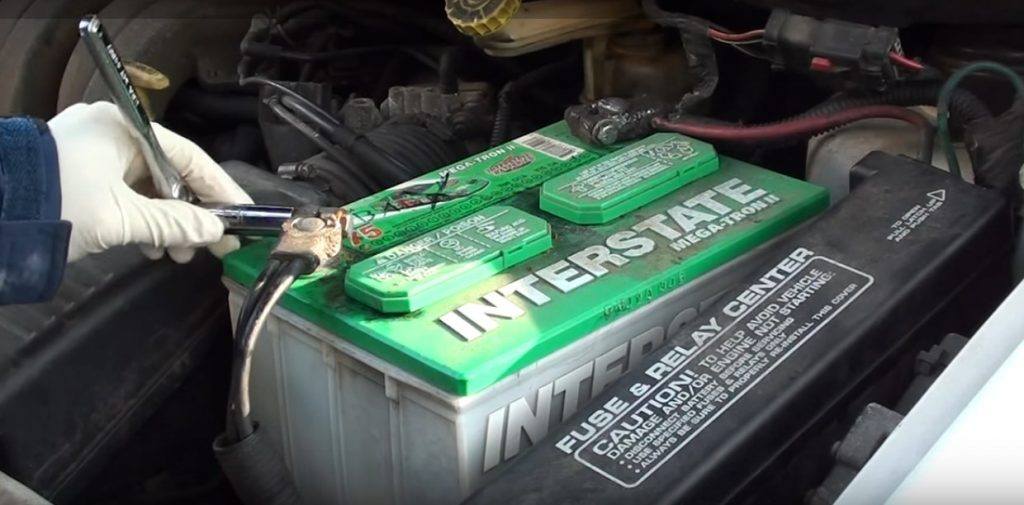 Learning How To Replace Car Battery The Right Way
